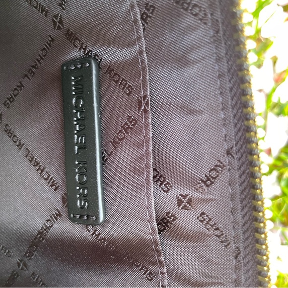 MICHAEL KORS Women's Jet Set LG Zip CLUTCH Wrist-let Wallet Leather Black NWT - Picture 6 of 6